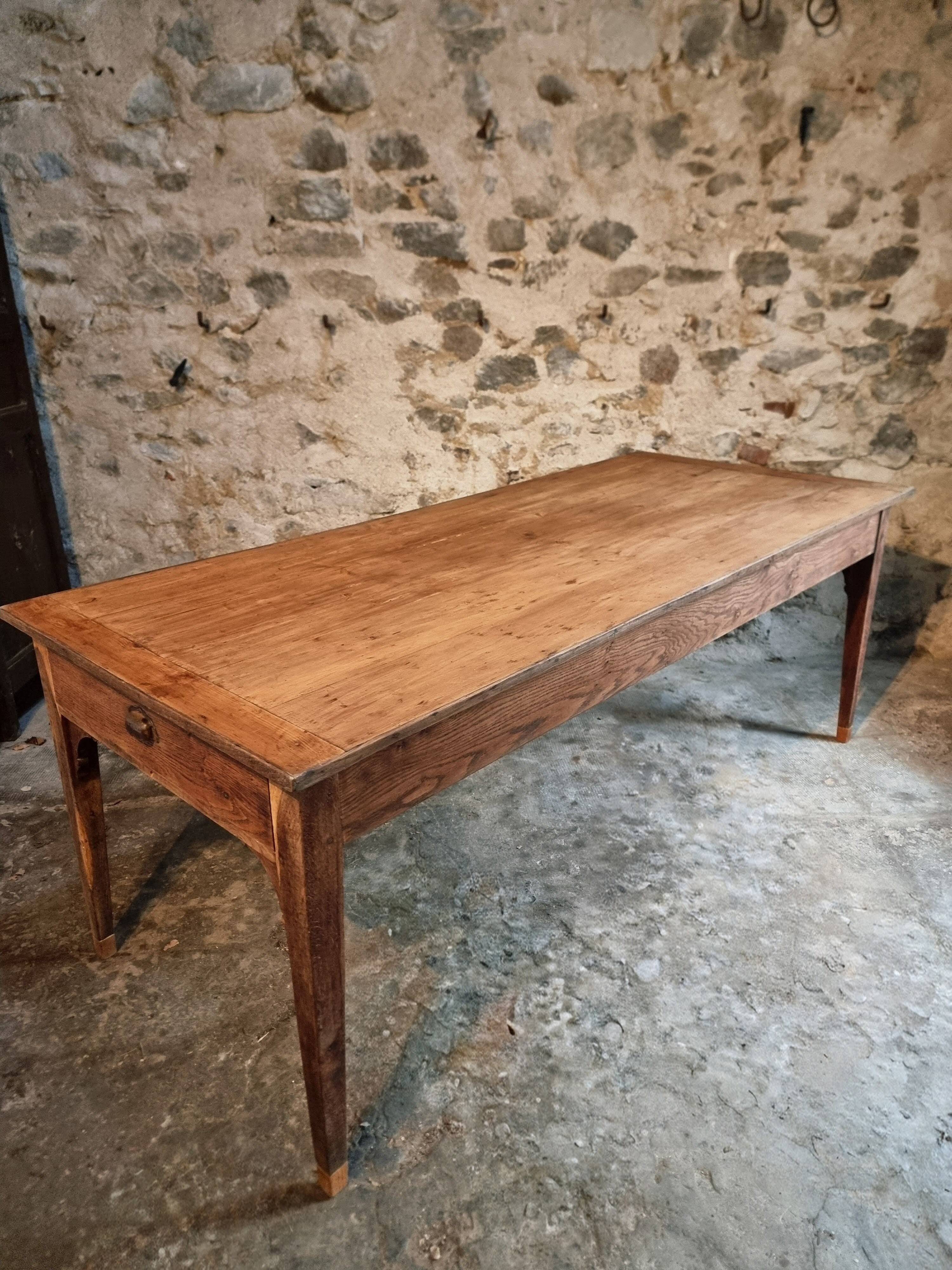 Old French farmhouse table – Rustic workshop table with 3 drawers