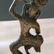 Clochette de table en forme de Danseuse céleste Apsara Khmer, en bronze doré