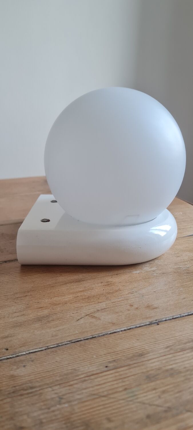 Opaline and wood wall lamp