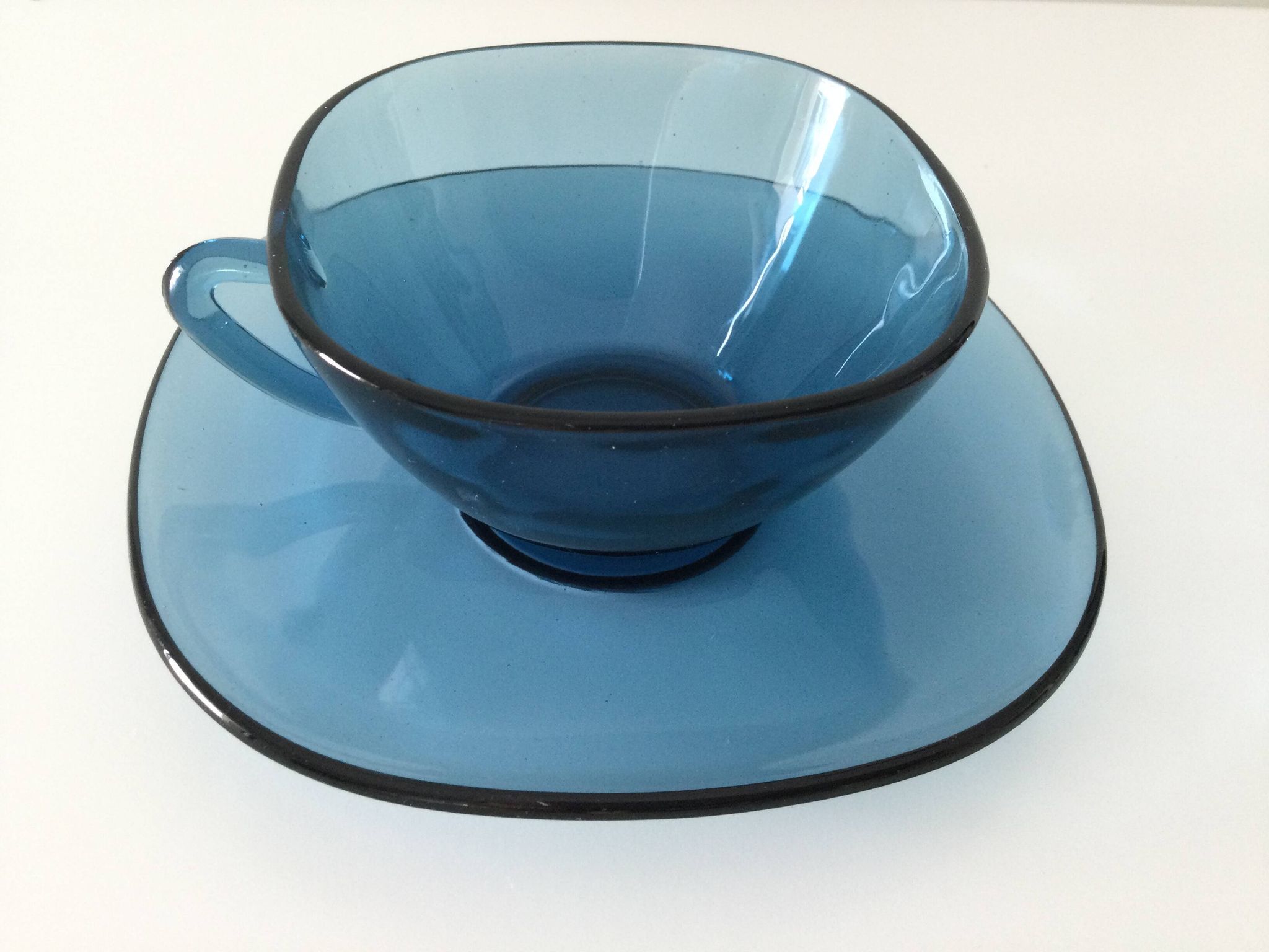 tasses vintage bleues - années 70