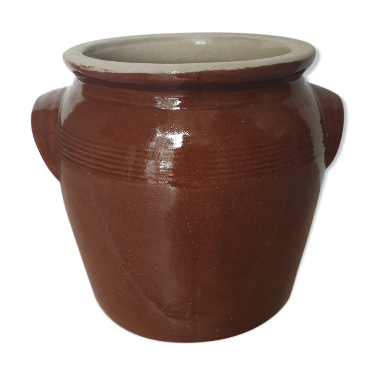 Enamelled stoneware pot