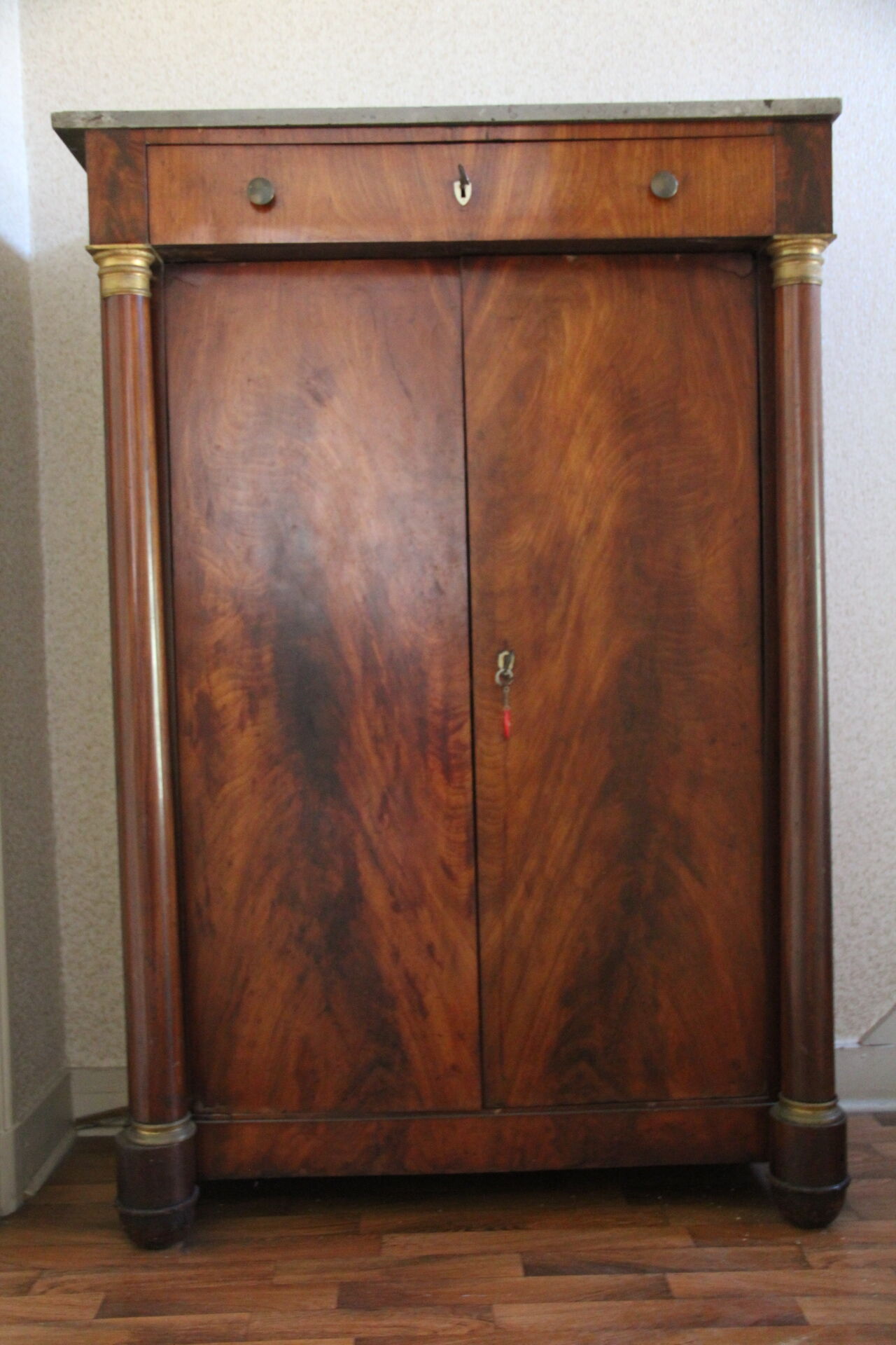 Mahogany cabinet of empire period, early XIX °
