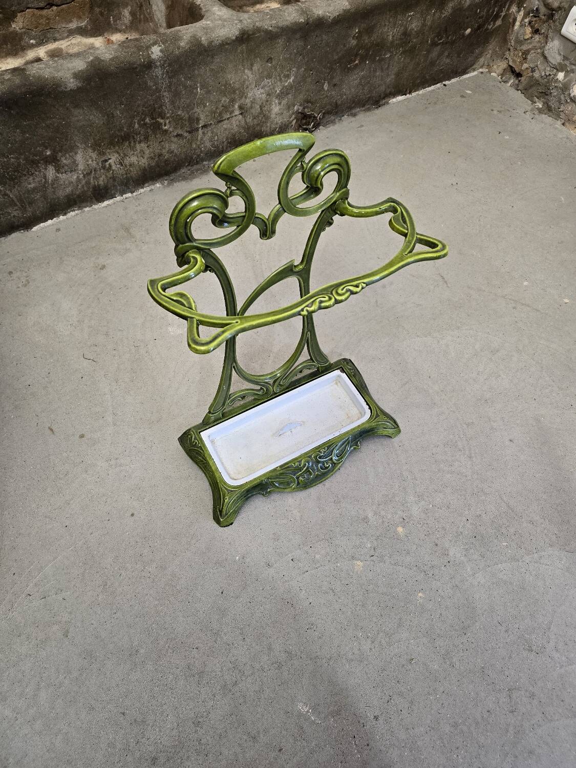 Art Nouveau umbrella stand in green enamelled cast iron