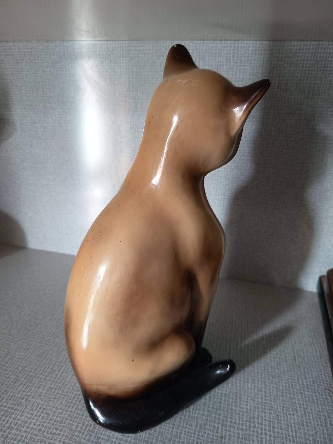 Ceramic cat statue