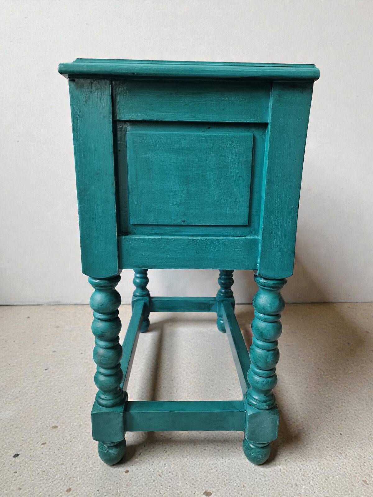 Small side table / large bedside table