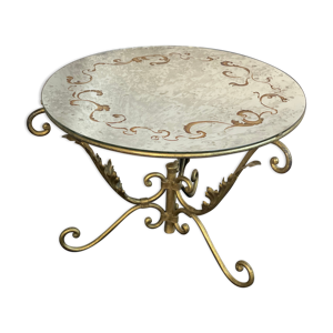table basse ronde piétement en fer forgé doré beau plateau verre églomisé années 50