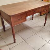 Desk in solid cherry wood