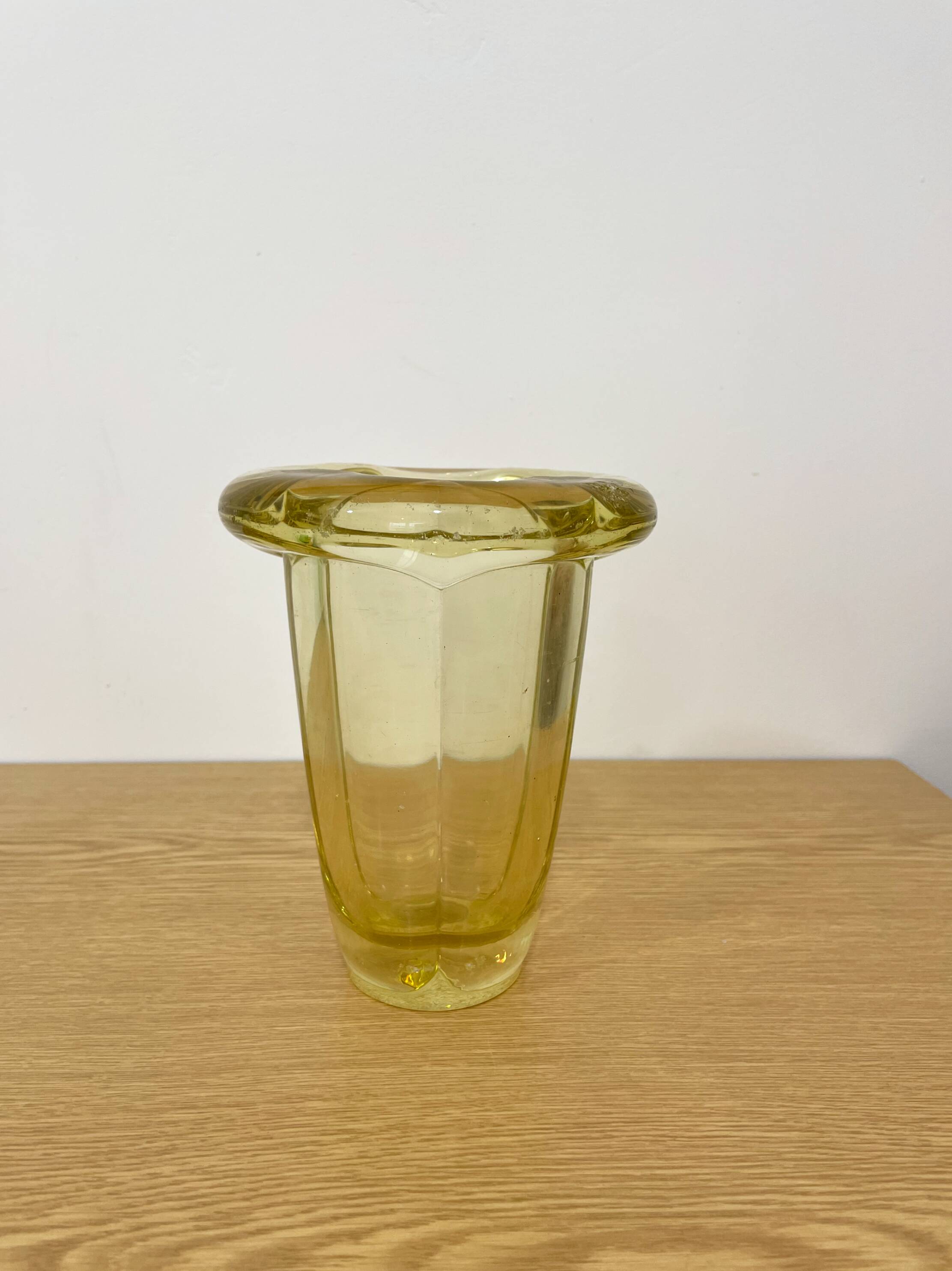 Art Deco vase in thick glass with an inverted rim, 1930s to 1950s.