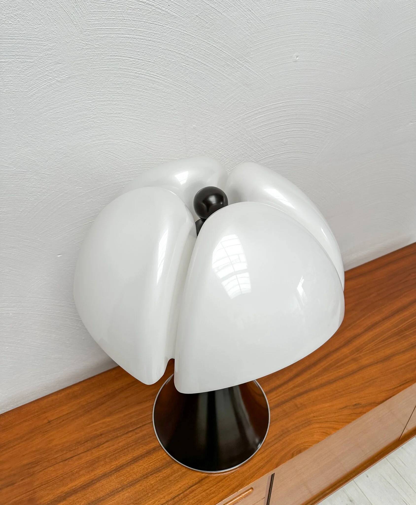Lampe vintage Pipistrello des années 1970 par Gae Aulenti pour Martinelli Luce