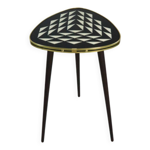 Table d'appoint style