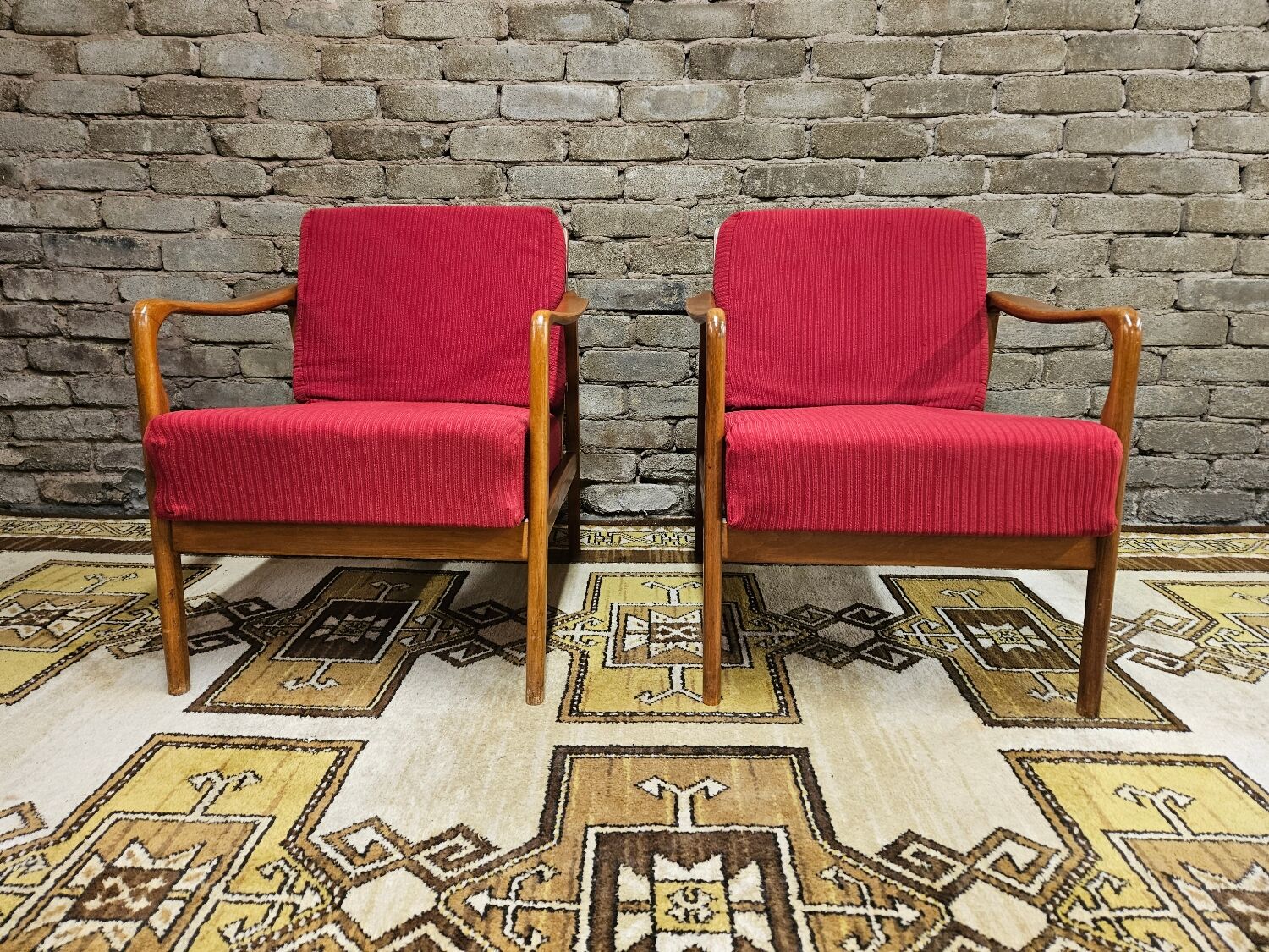 Pair of vintage scandinavian armchairs 70s
