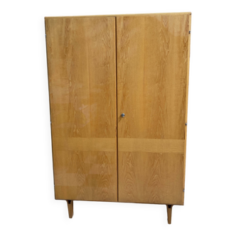 Armoire toutes étagères en bois de Frêne par František Mezulánik pour Novy Domov
