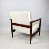 White GFM-142 Armchair