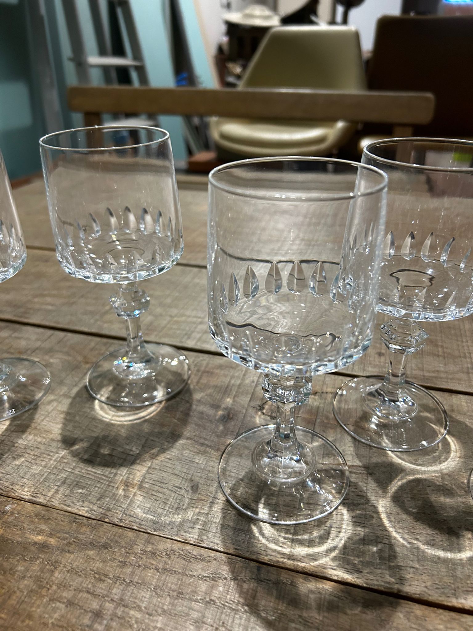 Set of 8 Vendome crystal glasses