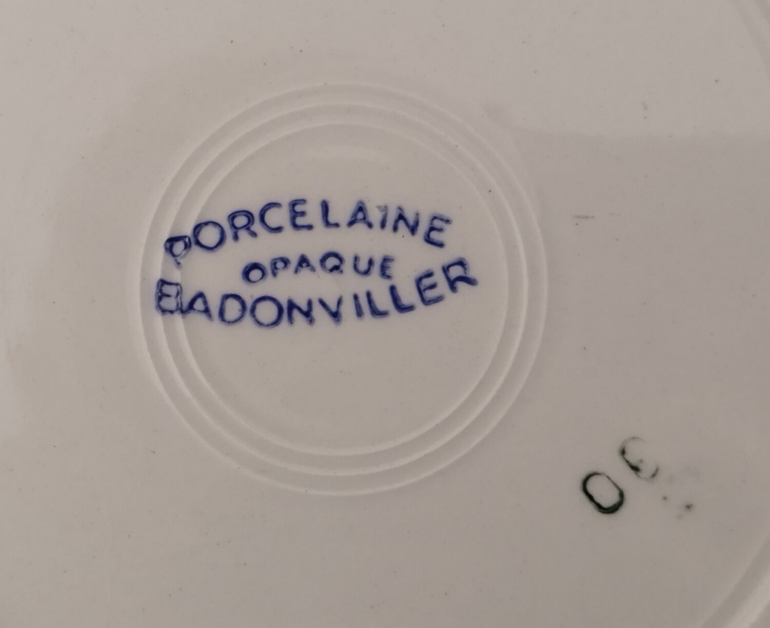 Service cake pie flat plates porcelain opaque badonviller rose bordeaux vintage