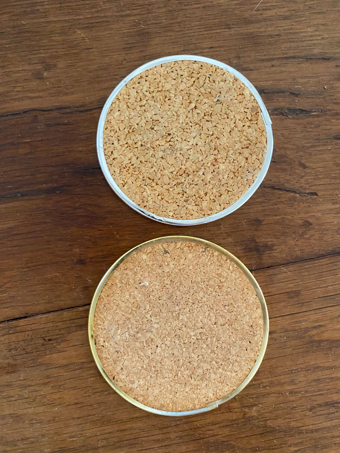 Set of 12 coasters in mother-of-pearl and gilded metal