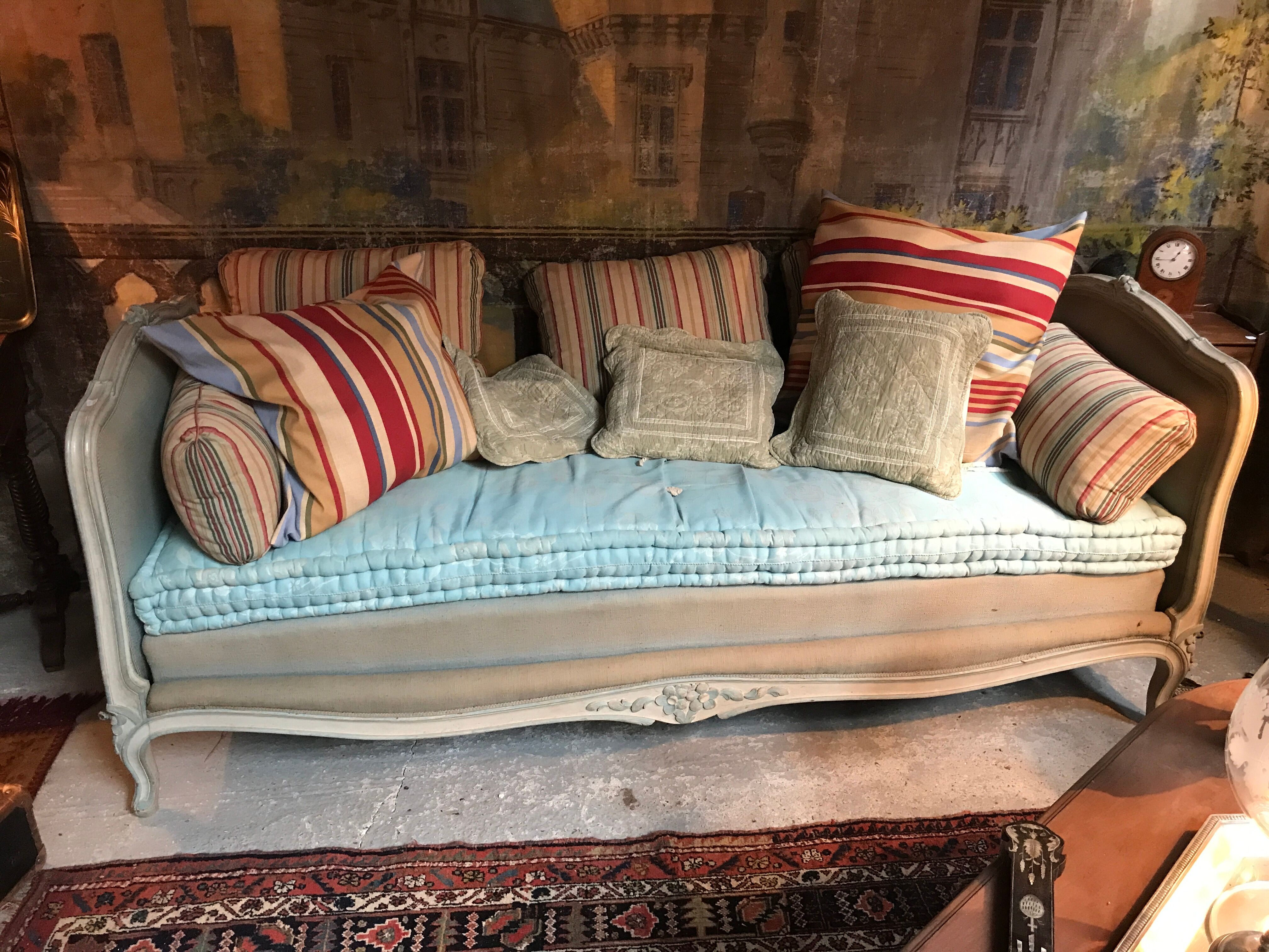 Louis XV style extra sofa bed