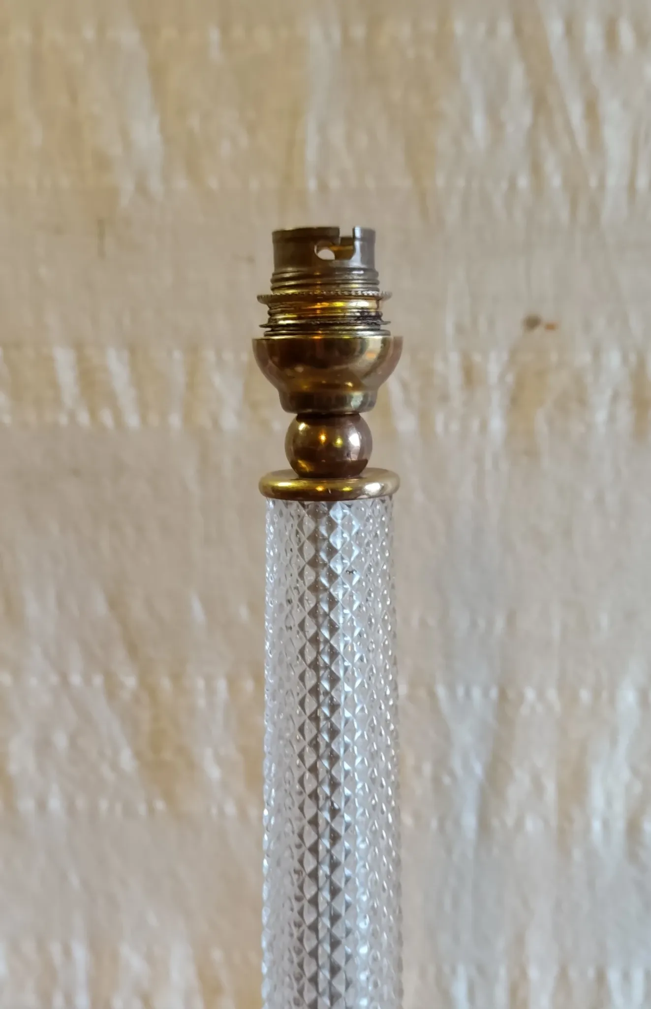 Neo-classical table lamp base in glass and gilded brass - mid 20th century