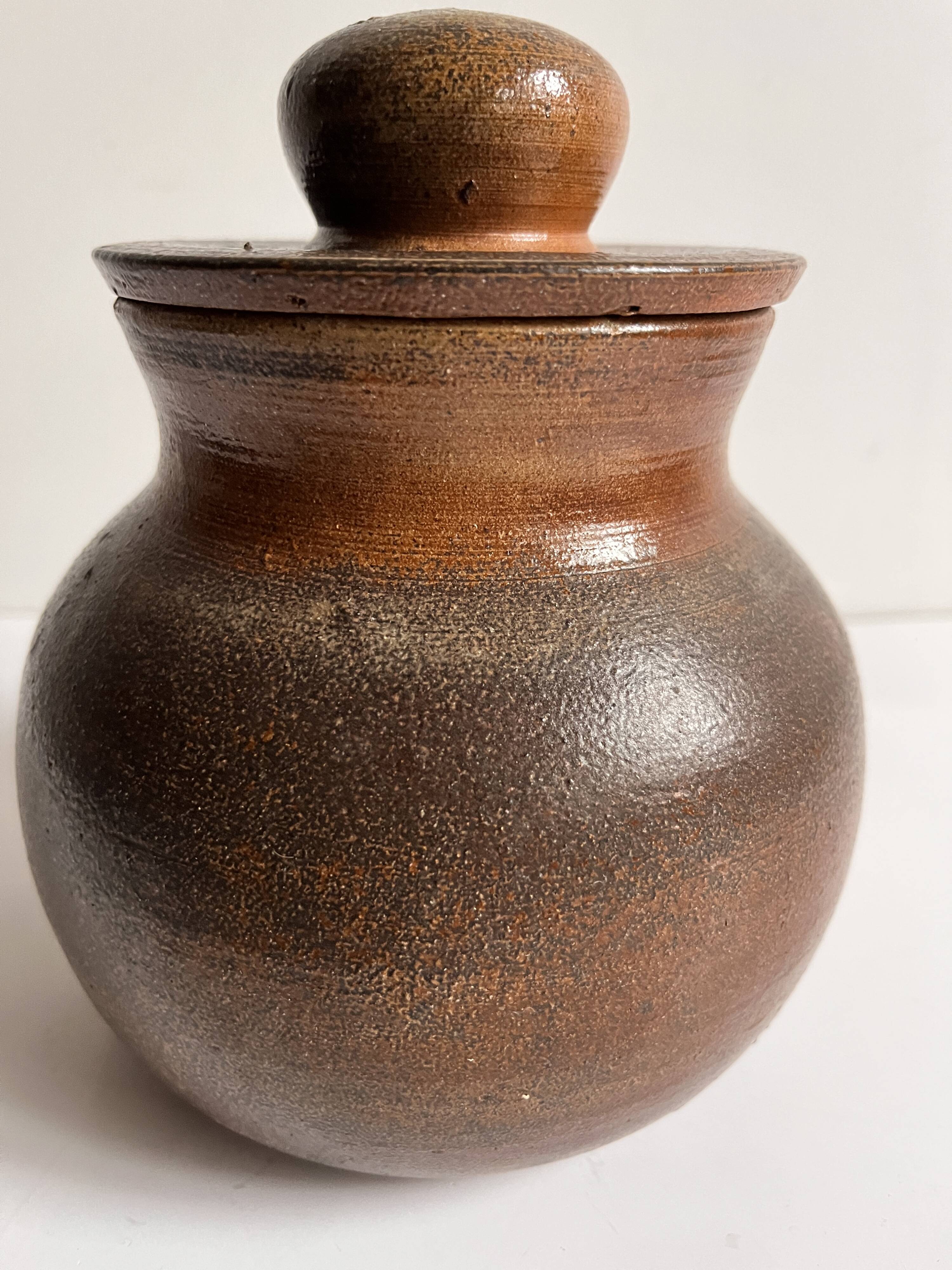 Stoneware pot