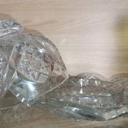 Beurrier ancien en verre taillé