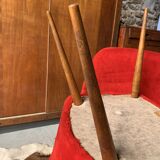 2 red moumoute chairs