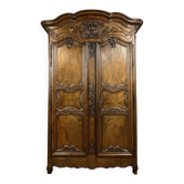 Very important Lyonnais wardrobe from the Louis XV period in solid walnut / height 295 cm