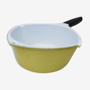 Casserole Le Creuset design Raymond Loewy