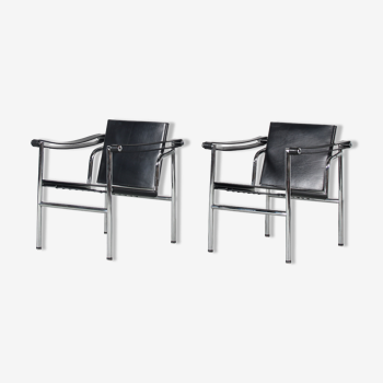 1970s Pair of “LC1” side chairs by Le Corbusier, Italy