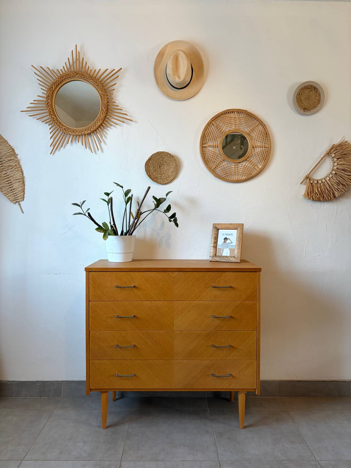 Vintage oak chest of drawers from the 1960s.