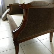 Two-seater canapé in Restoration / Louis-Philippe style – Reupholstered by an artisan.