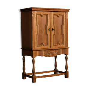 Meuble bar brutaliste,