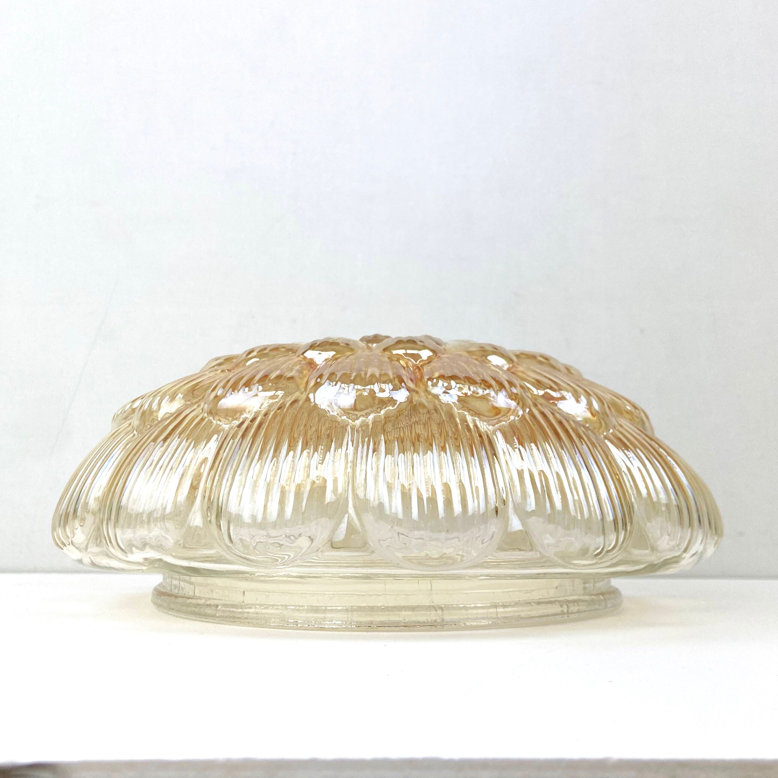 Globe Ceiling lamp in iridescent glass