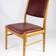 Suite de six chaises en chêne et cuir