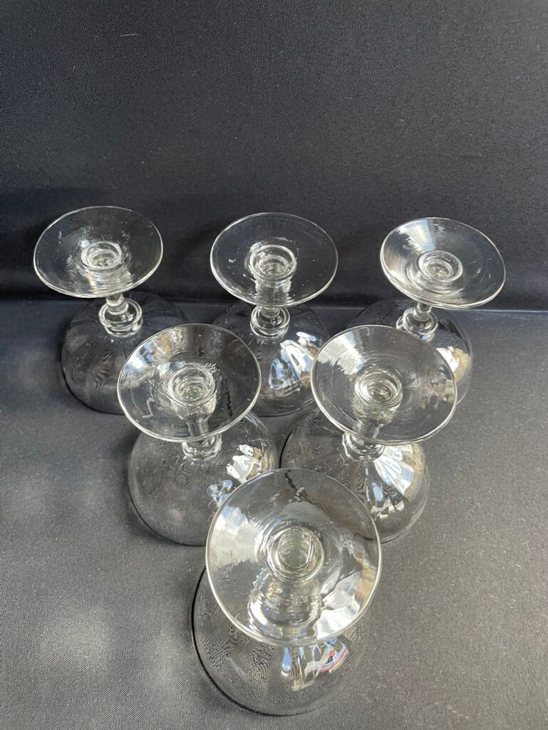 6 Champagne glasses in glass with Venetian ribs - XIXth