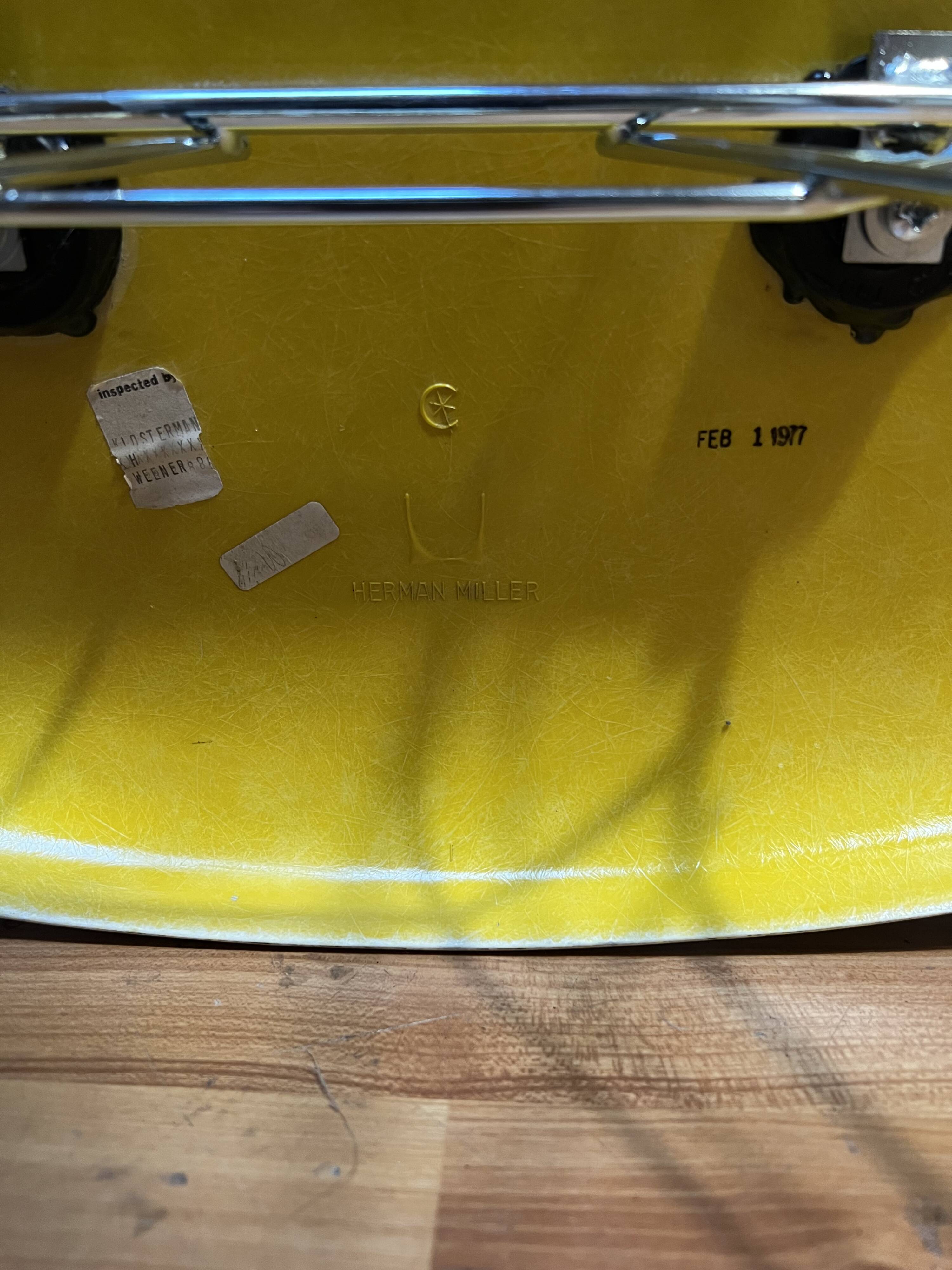 RAR EAMES HERMAN MILLER 1977 US FONT