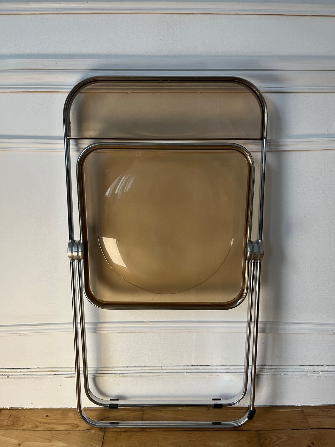 Plia folding chair by Giancarlo Piretti Castelli