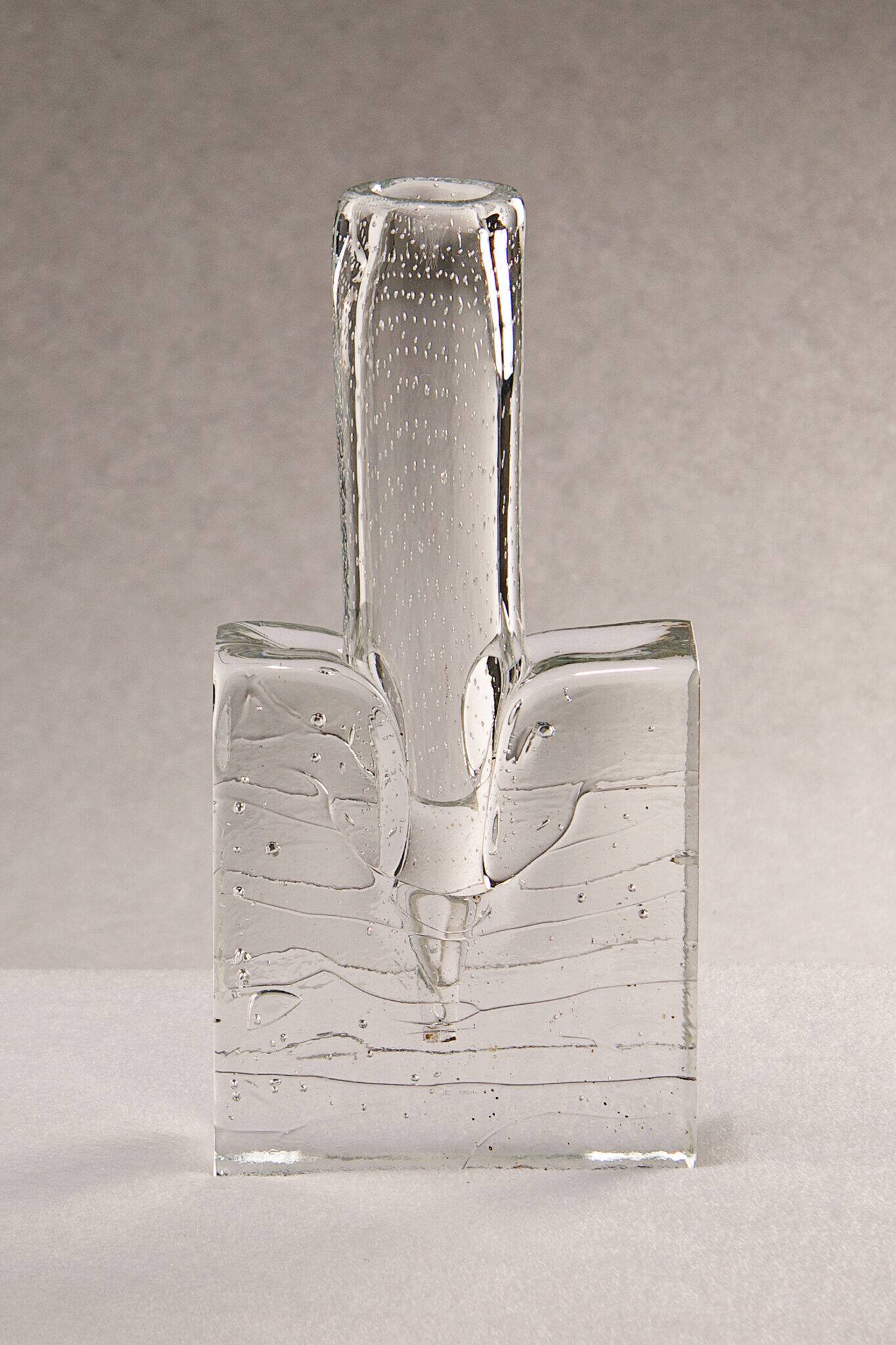 'L'ultimatum' vase in glass