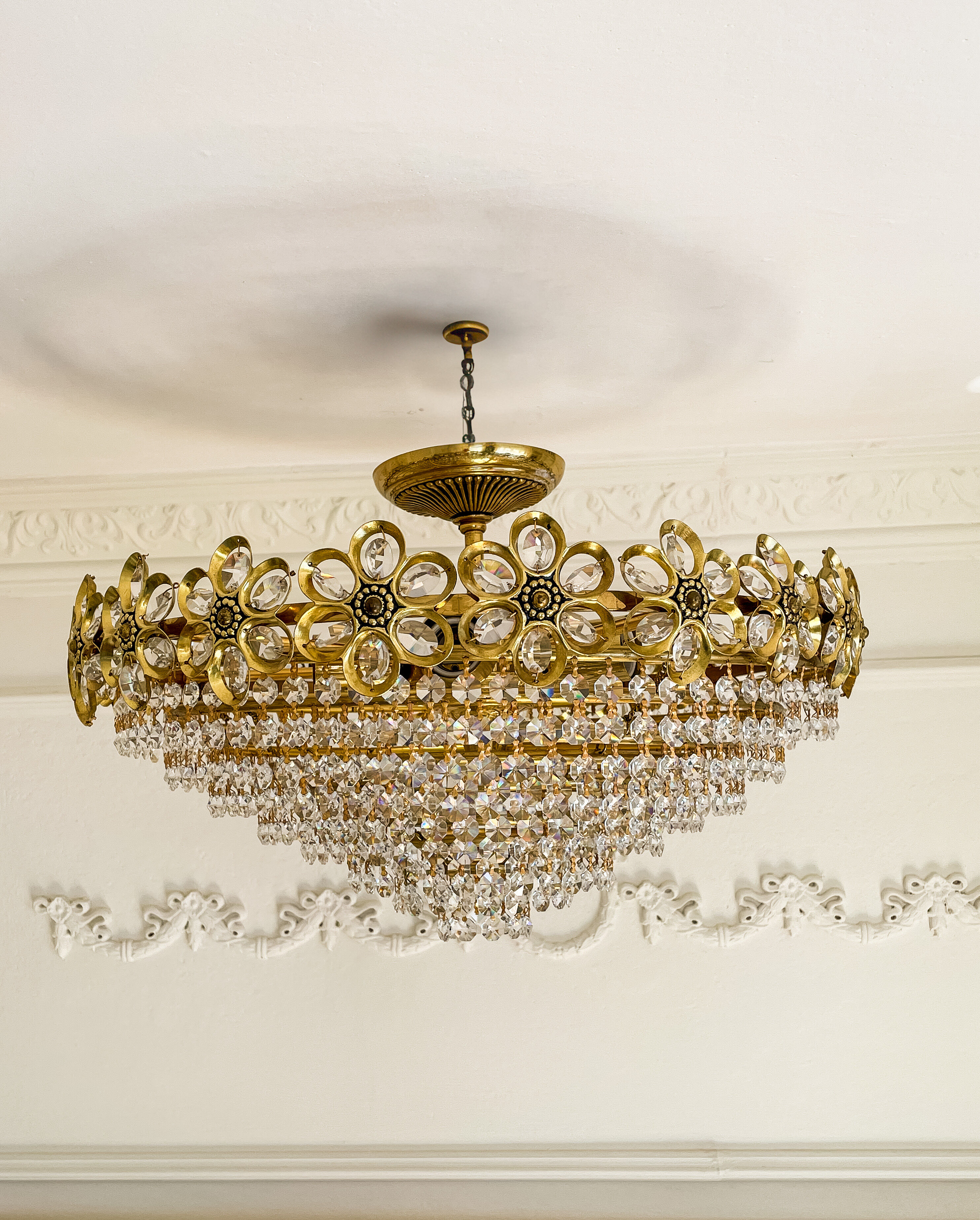 Crystal and solid brass ceiling chandelier, 5 lights, classic style.