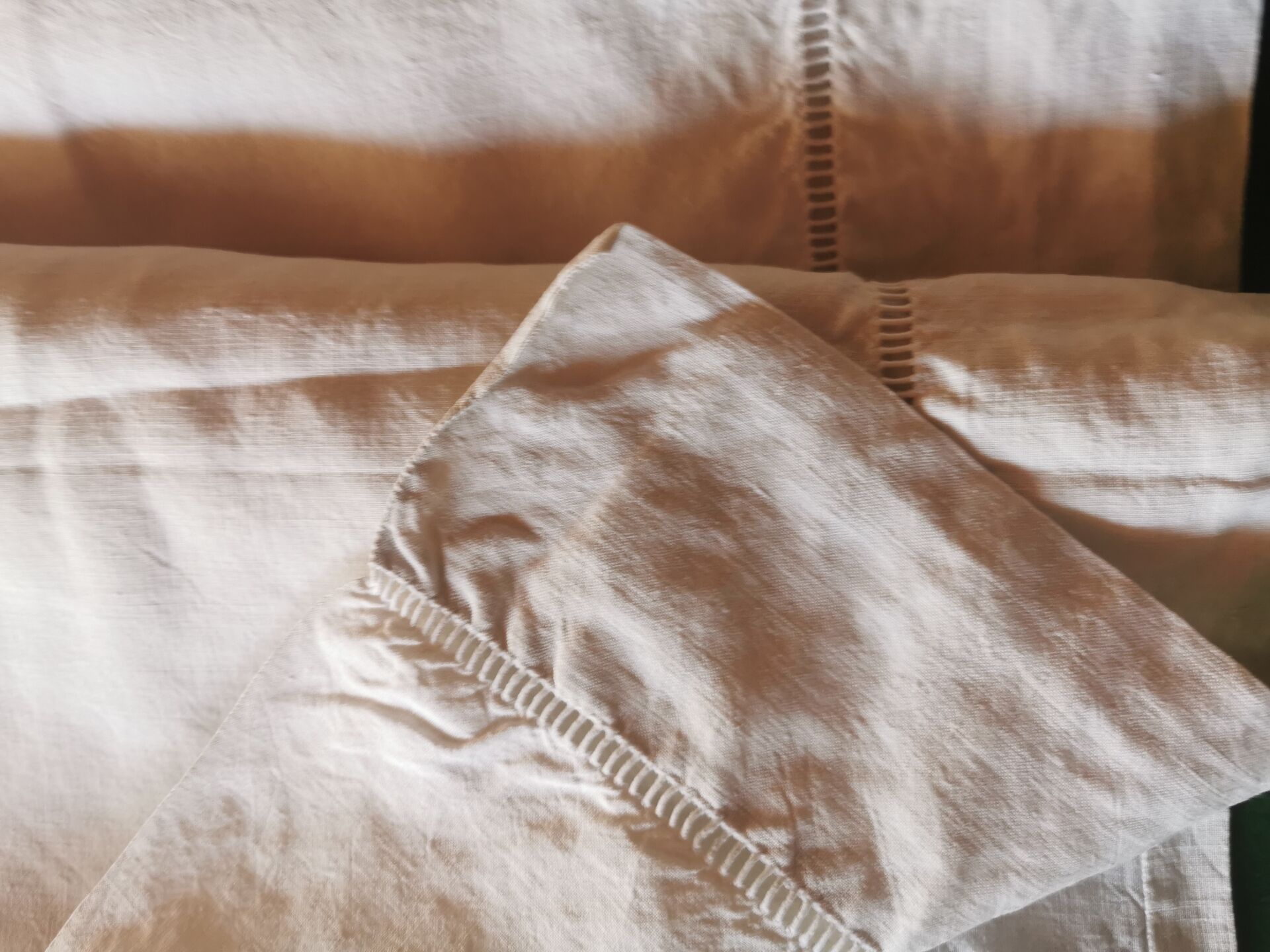 Drap ancien en lin monogrammé 3,40x2,20 m