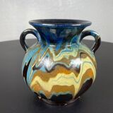 Vase boule à anse noir, marbré jaune bleu
