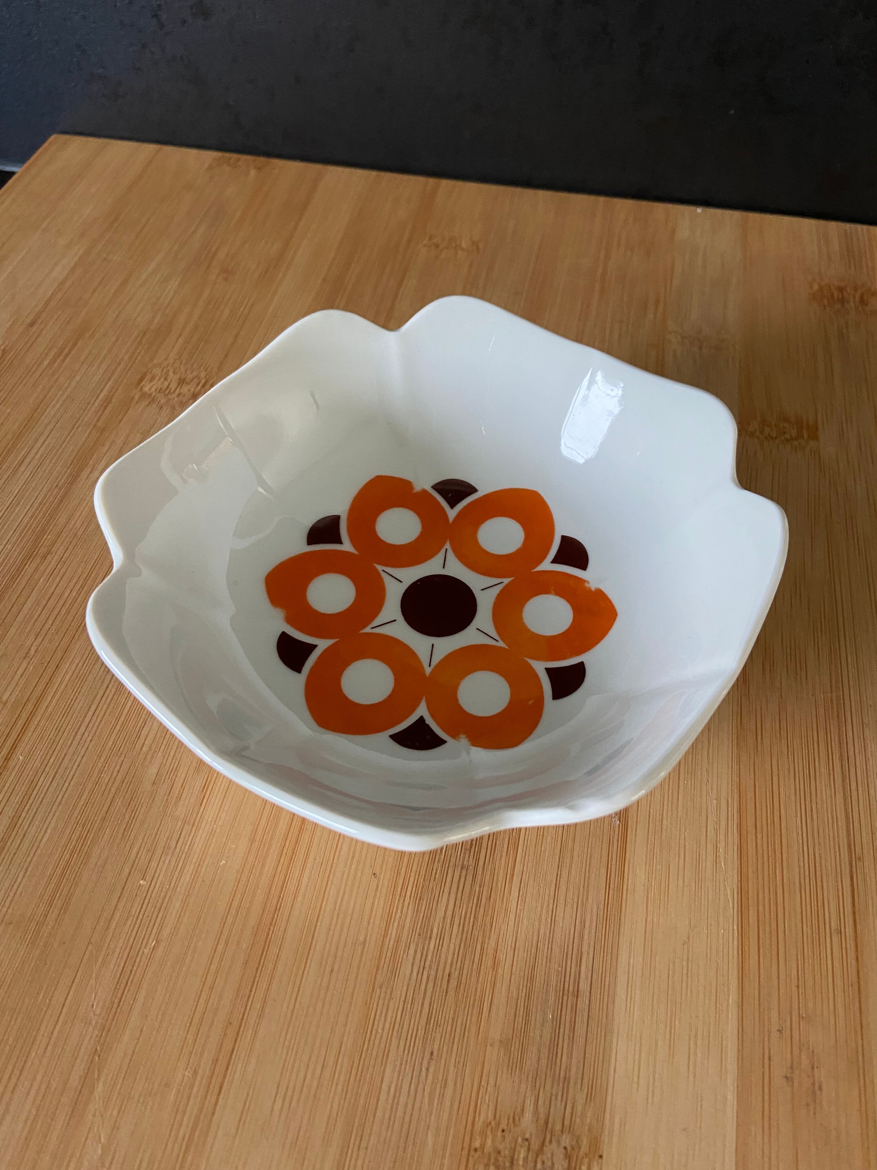 Small cup / empty vintage pocket