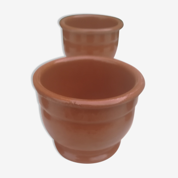 Glazed clay pot