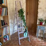 Painter's stepladder