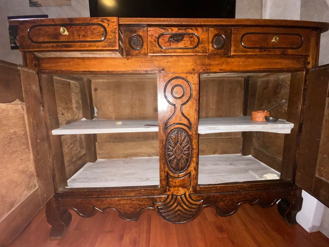 Buffet ancien