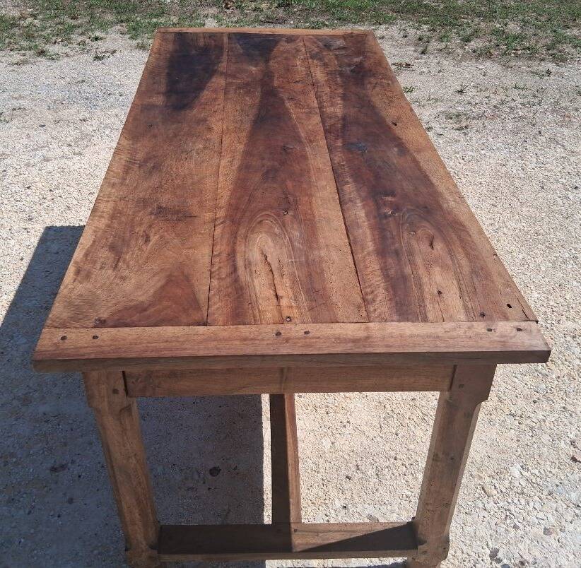 Farm table in walnut - 19th century