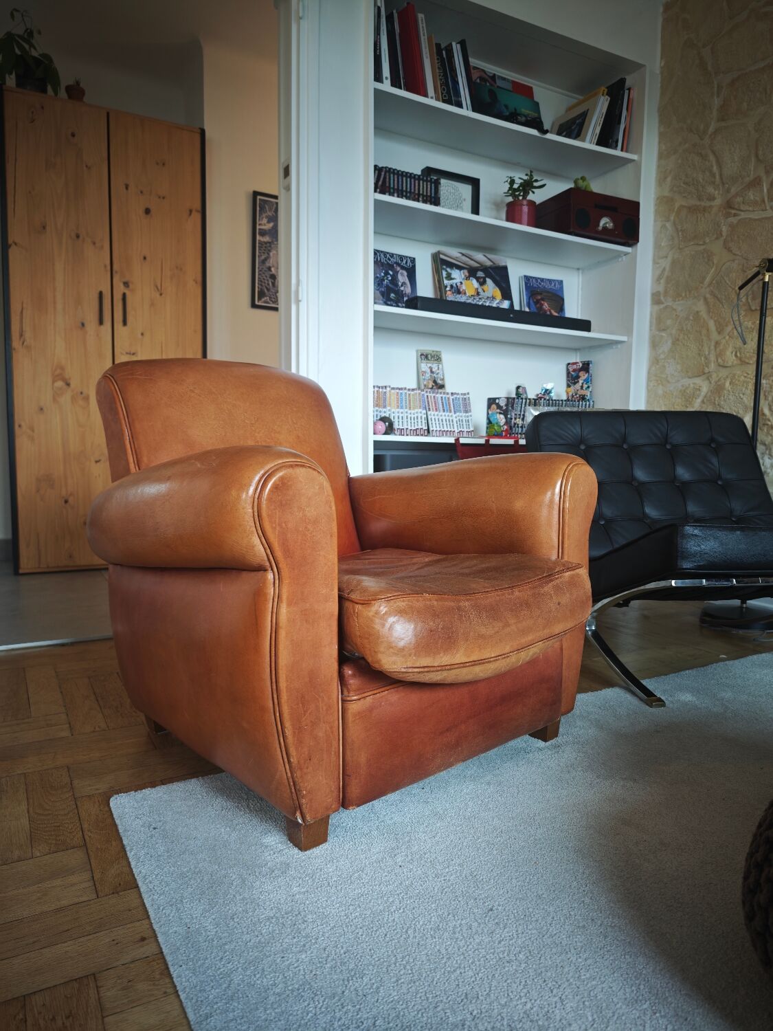 Genuine leather club armchair