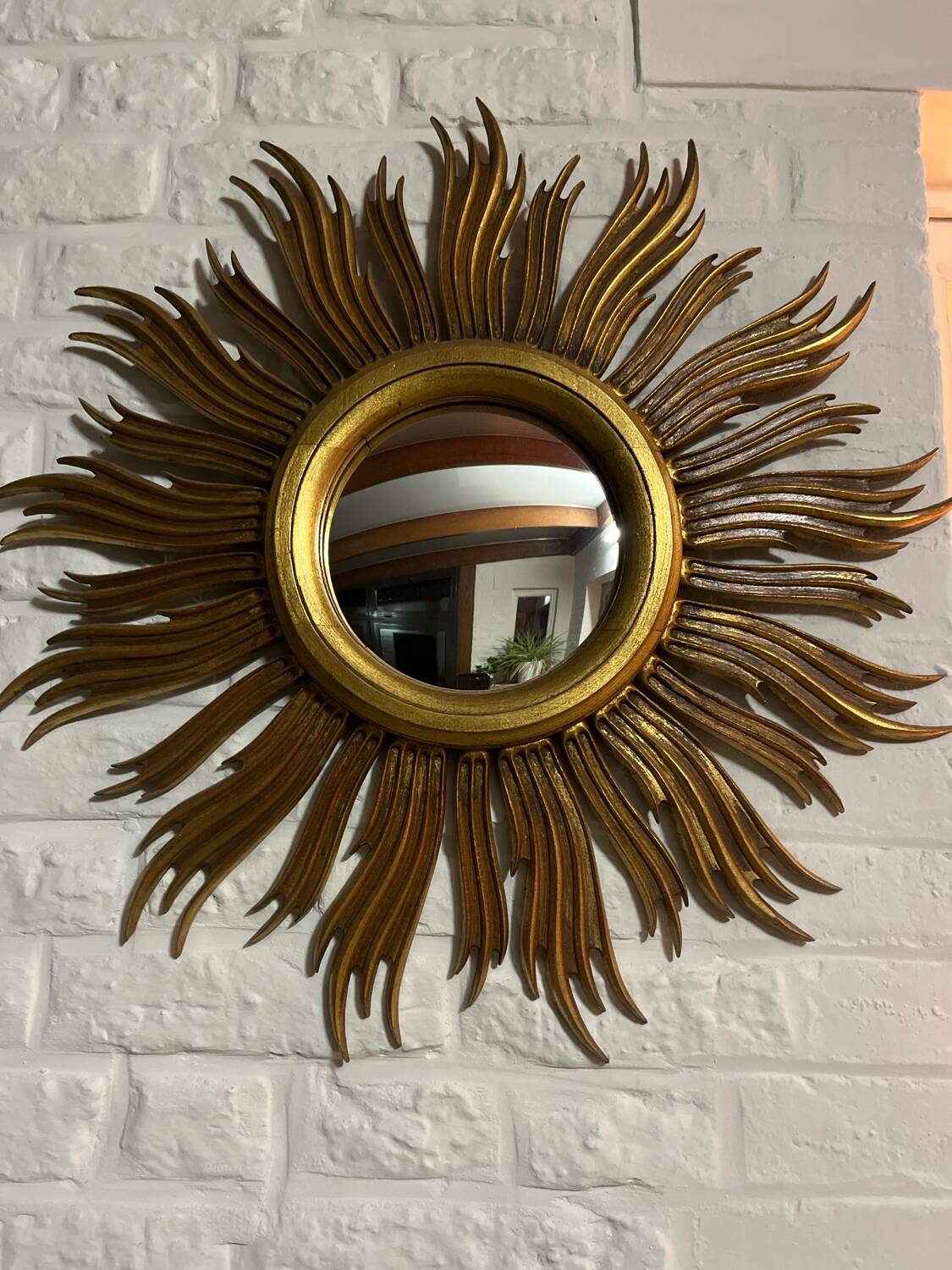 Sun mirror witch's eye