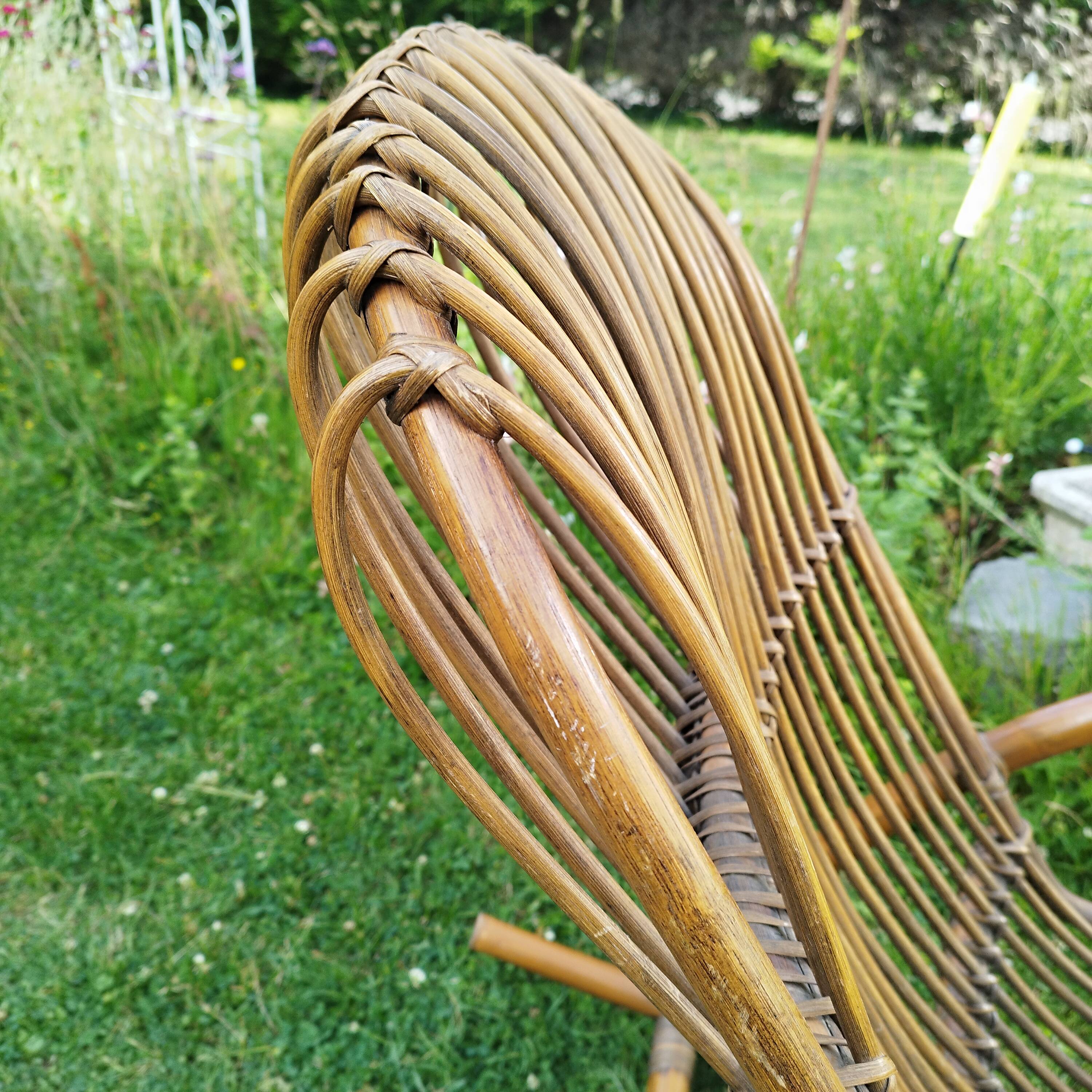 Rocking-chair vintage rotin