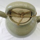 Pouring spout pot