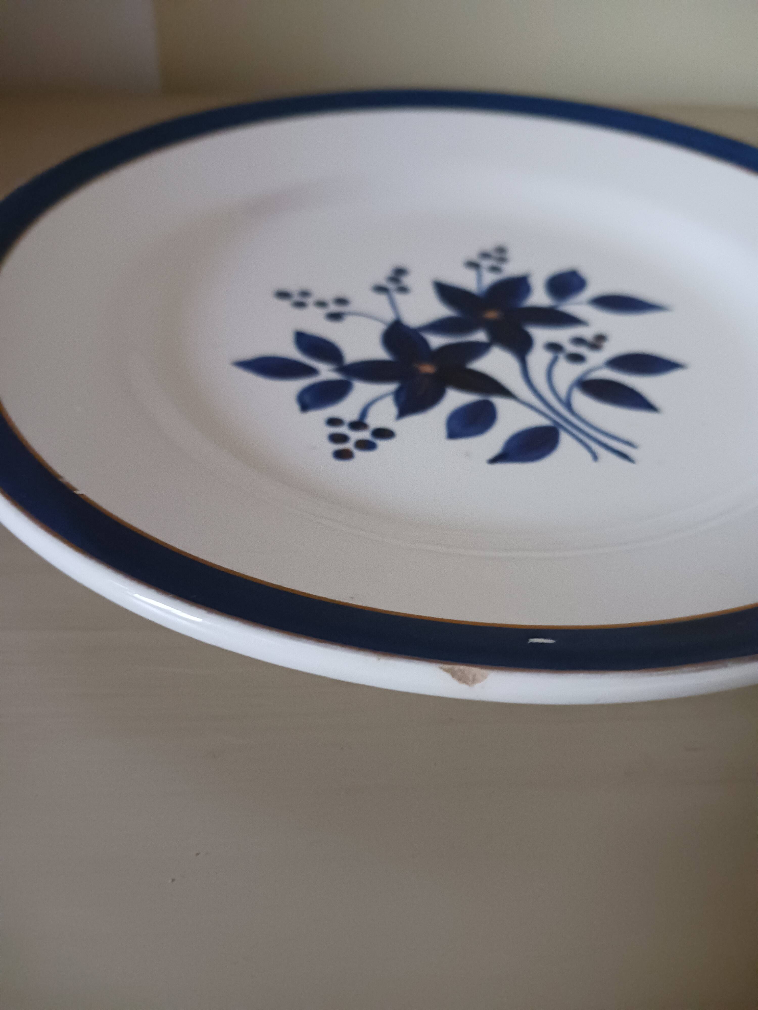 Dessert plates Moulins des Loups.